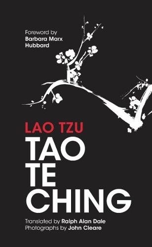 Cover image for Tao Te Ching: 81 Verses by Lao Tzu with Introduction and Commentary