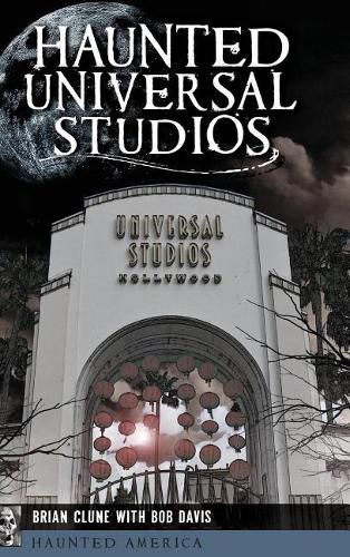 Cover image for Haunted Universal Studios