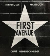 Cover image for First Avenue: Minnesota's Mainroom