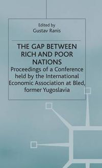 Cover image for The Gap Between Rich and Poor Nations