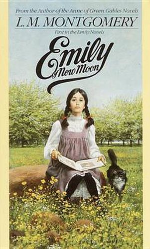 Cover image for Emily of New Moon