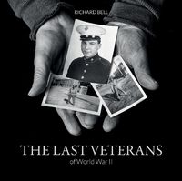 Cover image for Last Veterans of World War II: Portraits and Memoirs