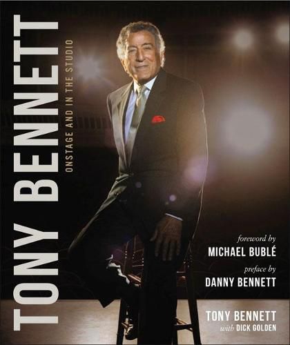 Cover image for Tony Bennett Onstage and in the Studio