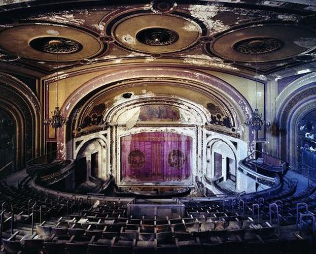 Cover image for Movie Theaters