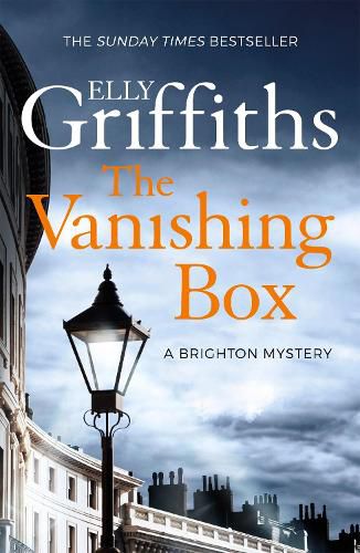 Cover image for The Vanishing Box: The Brighton Mysteries 4