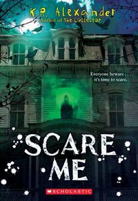 Cover image for Scare Me