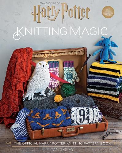 Cover image for Harry Potter: Knitting Magic
