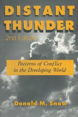 Cover image for Distant Thunder: Patterns of Conflict in the Developing World