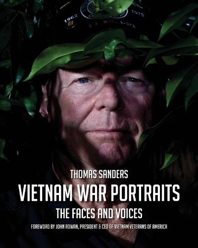 Cover image for Vietnam War Portraits: The Faces and Voices