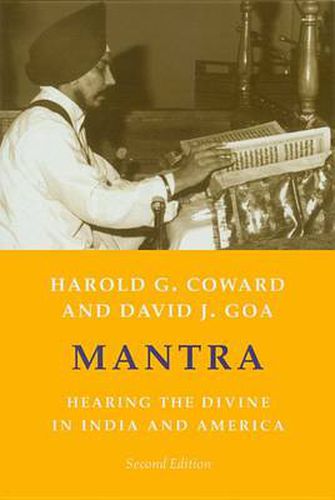 Cover image for Mantra: Hearing the Divine in India and America