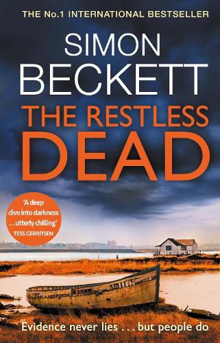 Cover image for The Restless Dead: The unnervingly menacing David Hunter thriller