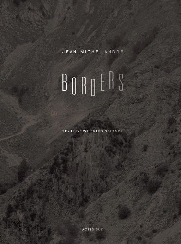 Cover image for Borders