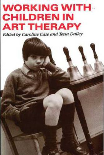Cover image for Working with Children in Art Therapy
