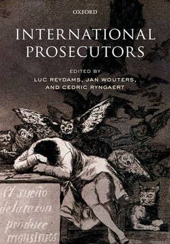 Cover image for International Prosecutors