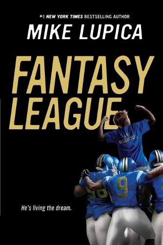 Cover image for Fantasy League