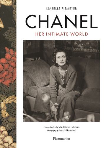 Cover image for Chanel: Her Intimate World