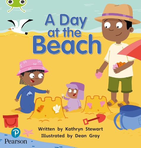 Cover image for Bug Club Phonics Fiction Early Years and Reception Phase 1 A Day at the Beach