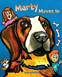 Cover image for Marty Moves In