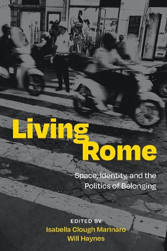 Cover image for Living Rome