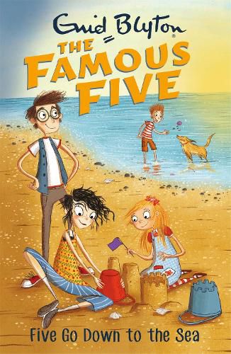 Cover image for Famous Five: Five Go Down To The Sea: Book 12