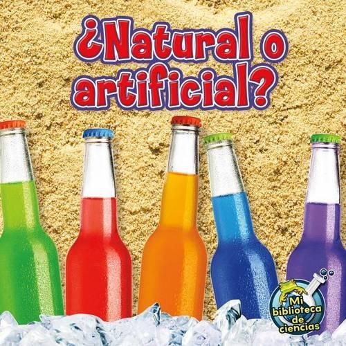 Cover image for Natural O Artificial?: Natural or Man-Made?