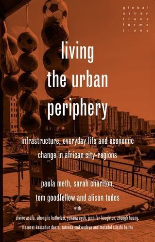 Cover image for Living the Urban Periphery