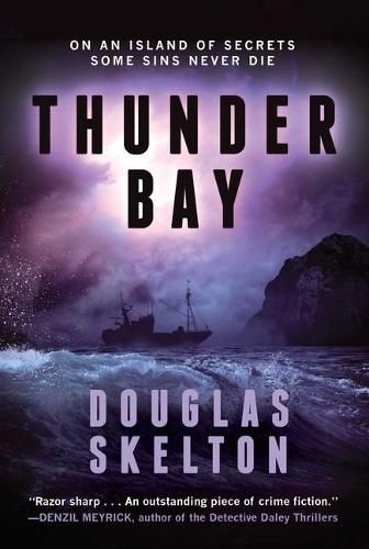 Thunder Bay: A Rebecca Connolly Thrillervolume 1