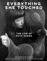 Cover image for Everything She Touched