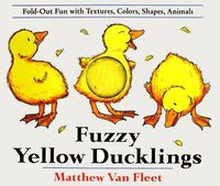 Cover image for Fuzzy Yellow Ducklings