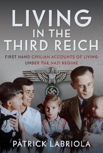 Cover image for Living in the Third Reich