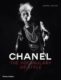 Cover image for Chanel: The Vocabulary of Style
