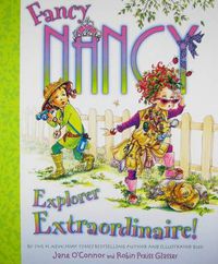 Cover image for Fancy Nancy Explorer Extraordinaire