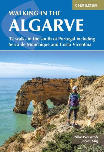 Cover image for Walking in the Algarve