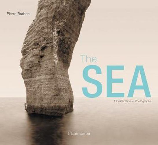 Cover image for The Sea: A Celebration in Photographs