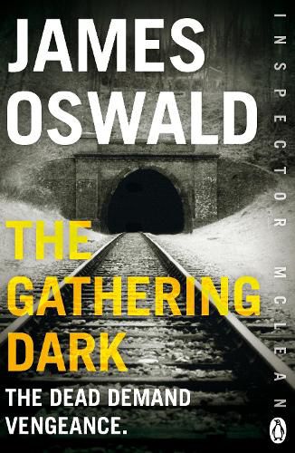 Cover image for The Gathering Dark: Inspector McLean 8