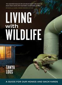 Cover image for Living with Wildlife