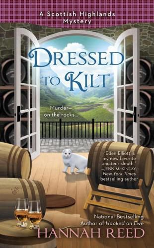 Cover image for Dressed To Kilt: A Scottish Highlands Mystery