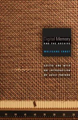 Cover image for Digital Memory and the Archive