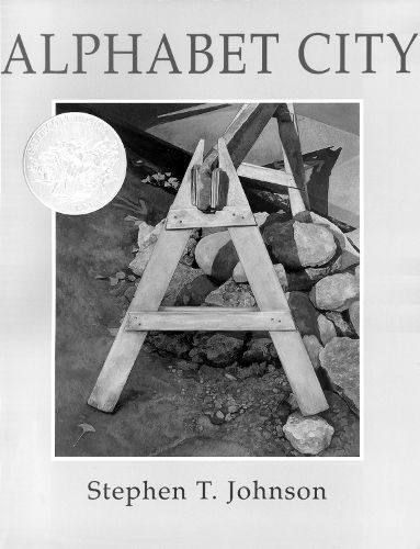 Cover image for Alphabet City