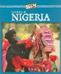 Cover image for Looking at Nigeria