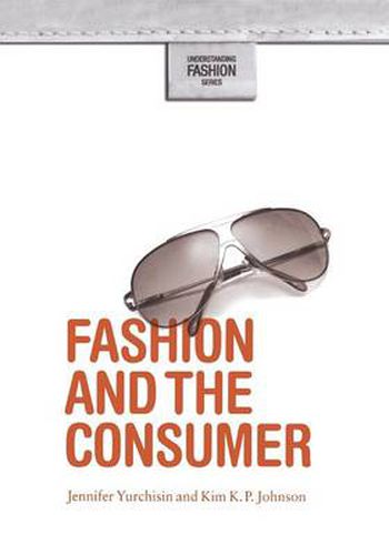 Cover image for Fashion and the Consumer