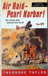 Cover image for Air Raid--Pearl Harbor!: The Story of December 7, 1941
