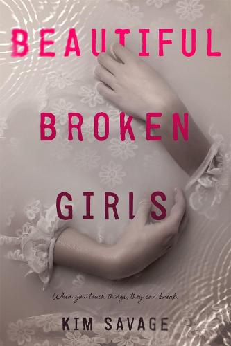 Cover image for Beautiful Broken Girls