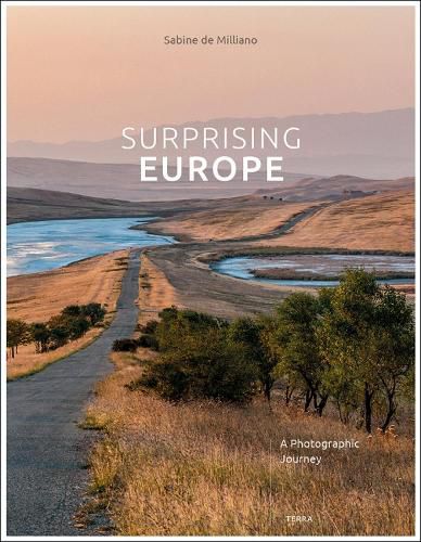 Cover image for Surprising Europe: A Photographic Journey