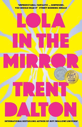 Cover image for Lola in the Mirror