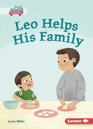 Cover image for Leo Helps His Family