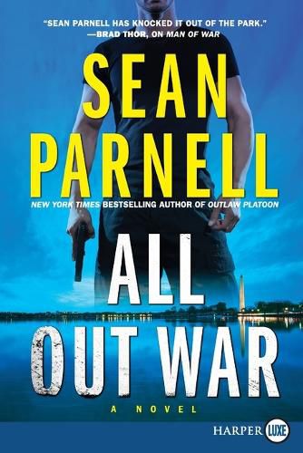 Cover image for All Out War [Large Print]