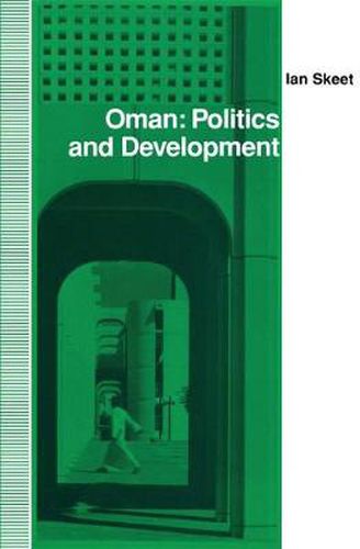 Cover image for Oman: Politics and Development