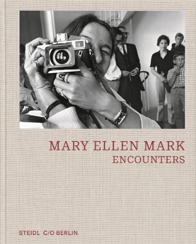 Cover image for Mary Ellen Mark: Encounters