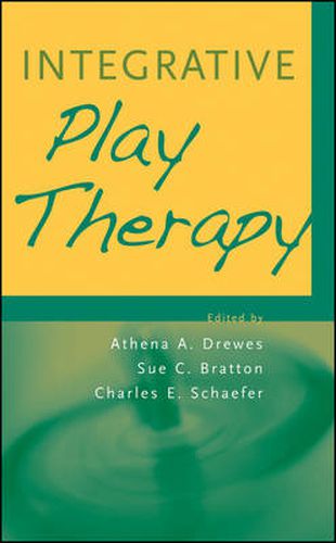 Cover image for Integrative Play Therapy